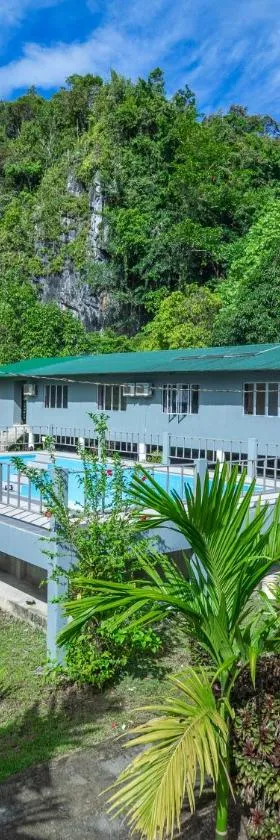 本那拉山林小屋，位于姆鲁的酒店