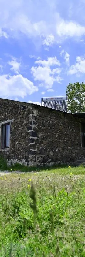 Sevan Tarsus Guesthouse，位于Tsovazard的酒店