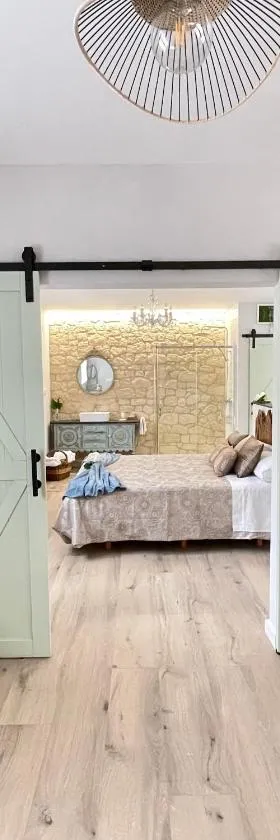 Apartamentos LA SOMERA，位于阿拉贡省阿拉马的酒店