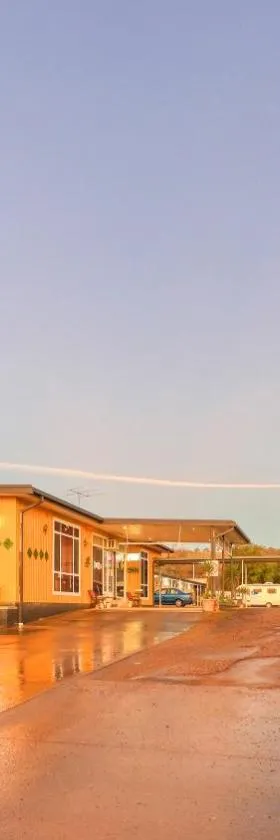Bushmans Motor Inn，位于冈德盖的酒店