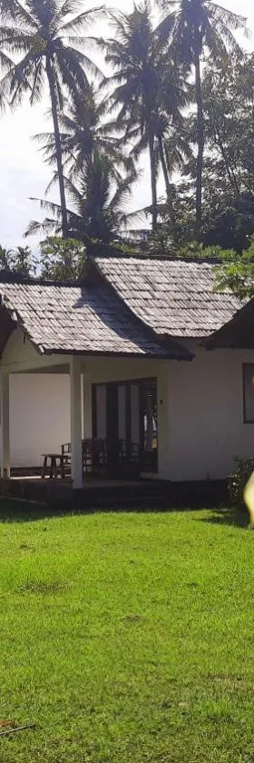 Sunset Springs Beach Retreat，位于Papak的酒店