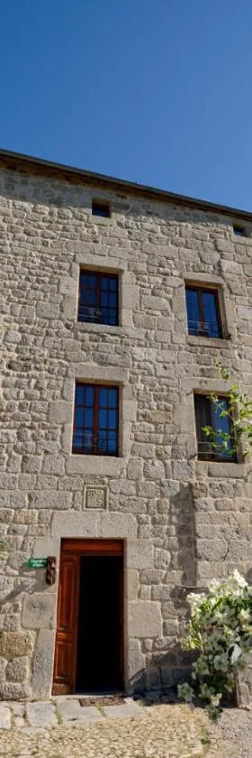 Le petit château du Villard，位于Le Malzieu Forain的酒店