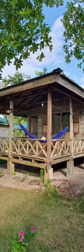 MB Palambak Island Resort Pulau Banyak Aceh Singkil，位于Pulau Palambakbesar的酒店