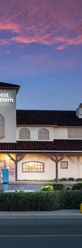 Best Western Corona Hotel & Suites，位于科罗娜的酒店