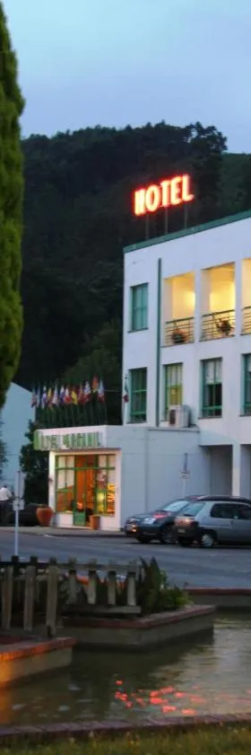 阿甘尼尔酒店，位于阿加尼尔的酒店