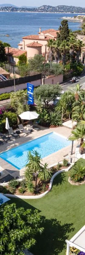 HOTEL LA QUIETUDE，位于雷以桑布尔的酒店