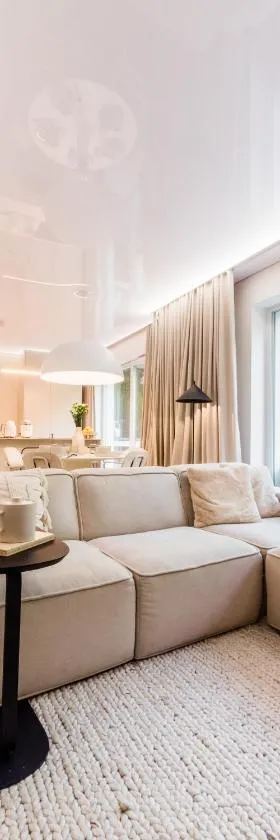 Apartament nad jeziorem Drwęckim Turystyczna # 17，位于奥斯特罗达的酒店