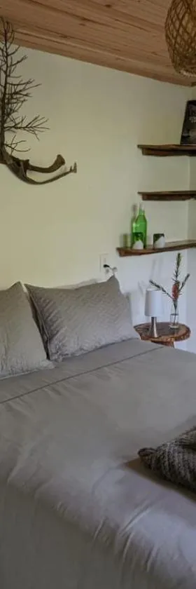 Finca Flora del Rio, Habitacion Las Orquideas，位于Pijao的酒店