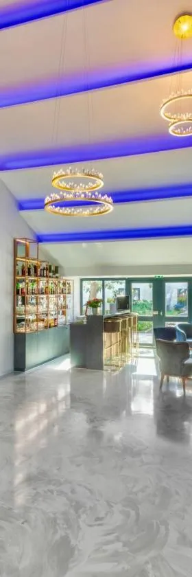 玛戈斯基里亚德酒店，位于莫城的酒店