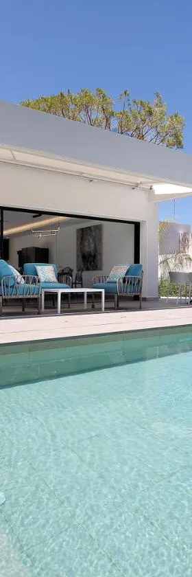 Lola Sea Villa，位于诺沃桑克蒂佩特里的酒店