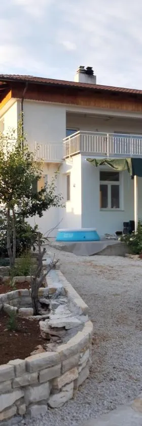 Apartman Brina，位于坎法奈尔的酒店