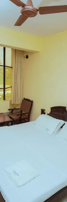 Hotel oneiro，位于德里久尔的酒店