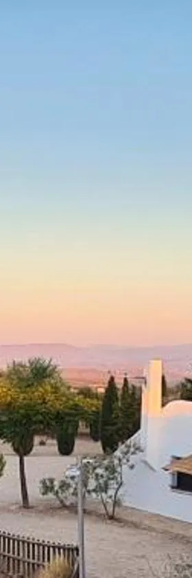 APARTAMENTOS RURALES MIRADOR DEL NEGRATíN，位于Cuevas del Campo的酒店