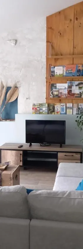 Maison cocooning à 20 min des plages，位于Cabariot的酒店