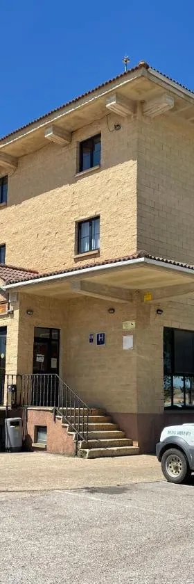 Hotel Restaurante La Cañada，位于Fuencaliente de Lucio的酒店