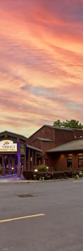 Best Western Sunridge Inn & Conference Center，位于贝克城的酒店