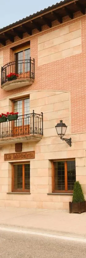 Hotel Rural Villa de Vinuesa，位于比努埃萨的酒店