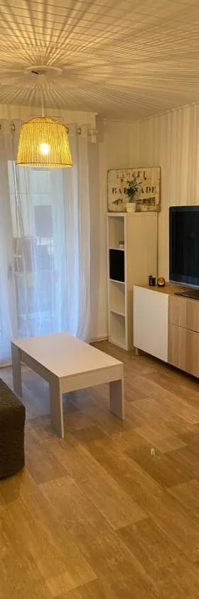 Joli appartement proche océan et centre ville，位于拉卡诺的酒店