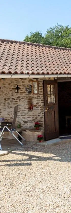 Havre de Paix Gites，位于Chalais的酒店