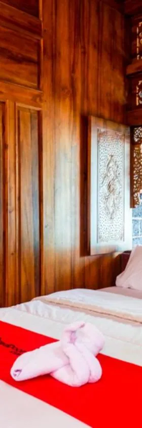 RedDoorz Syariah near Terminal Mendolo Wonosobo 2，位于Ngasinan的酒店