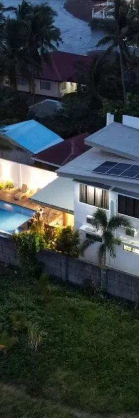 RLJ Beach House，位于Naval的酒店