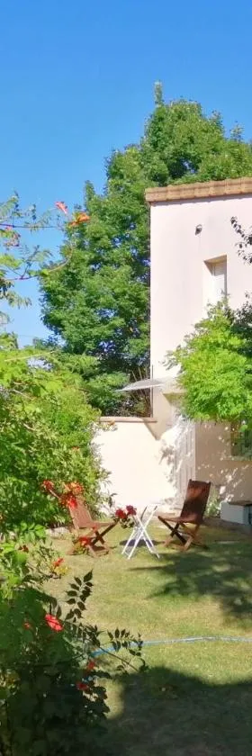 Gîte Les Bignones，位于Freneuse的酒店