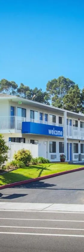 Motel 6-Arcata, CA Cal Poly Humboldt，位于阿克塔的酒店