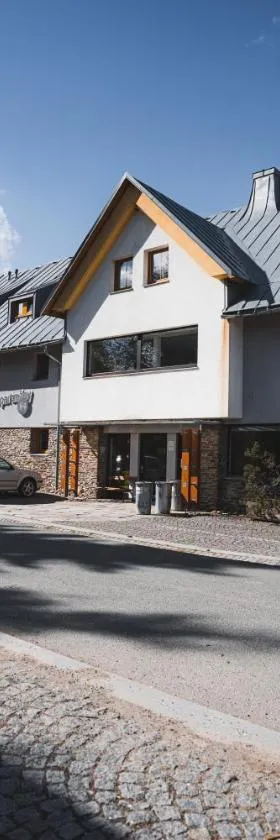 Apartmány Jurica Boží Dar 84，位于博兹达尔的酒店