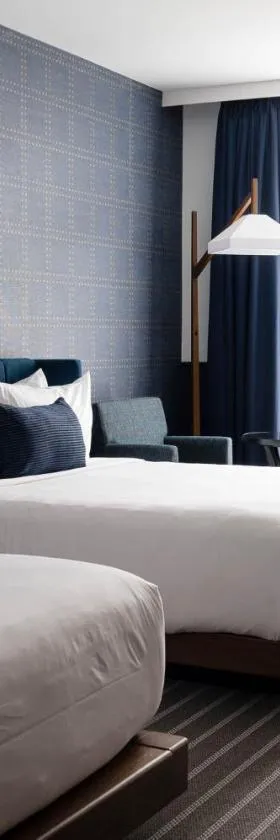 Cambria Hotel Boston Somerville，位于萨默维尔的酒店