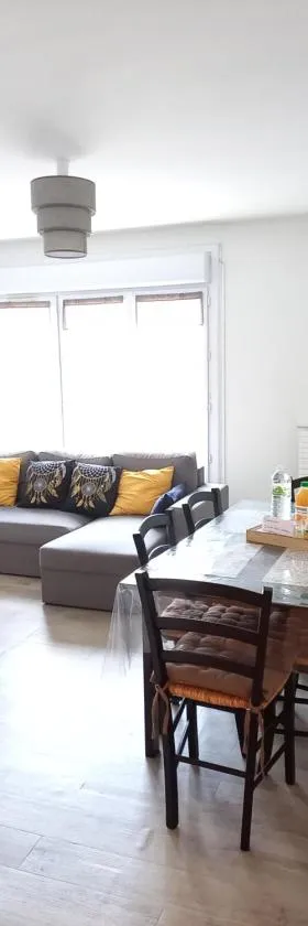 Joli appartement résidentiel à Troyes，位于特鲁瓦的酒店