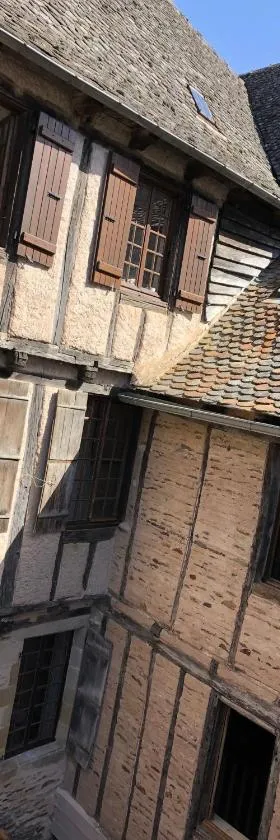 LA CONQUISE，位于Conques-en-Rouergue的酒店