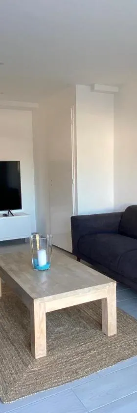 Jolie maison avec SPA à la campagne !，位于Nogent-sur-Eure的酒店