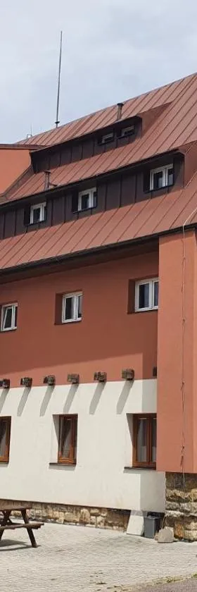 Chata Na Čiháku，位于Klášterec nad Orlicí的酒店