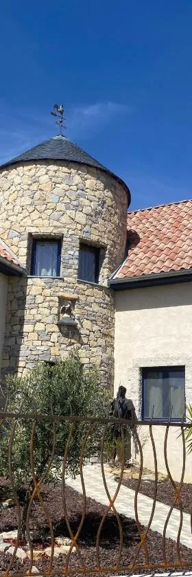 il piccolo castello，位于Méjannes-lès-Alès的酒店