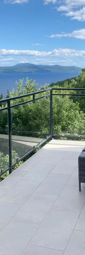 Apartment Vista Kali，位于密德维亚的酒店