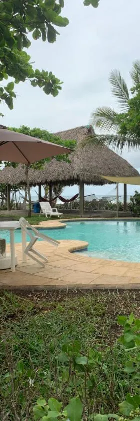 Cabo tortuga bungalows，位于蒙特里科的酒店