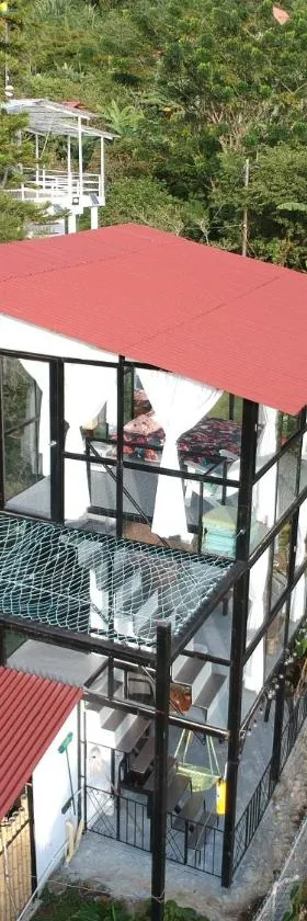 Cristal House Glamping at Villa Migelita Ecolodge，位于帕尔米拉的酒店