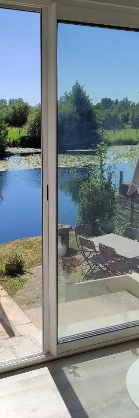 Détente au bord du Loir - Gîte 2，位于Les Roches-lʼÉvêque的酒店