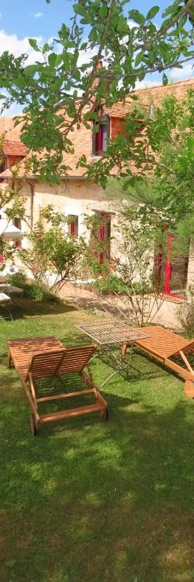 Gîte écoconçu charmant proche zoo de la Flèche，位于Clermont-Créans的酒店