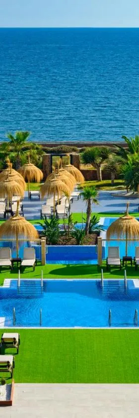 Cabogata Beach Hotel，位于雷塔马尔的酒店