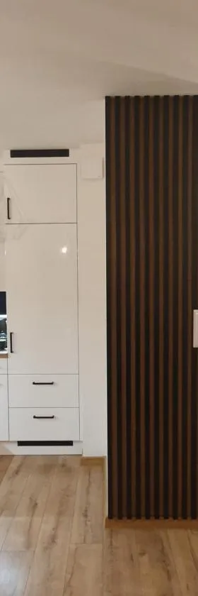 Apartament Number One NOVA WOZOWNIA，位于莱什诺的酒店