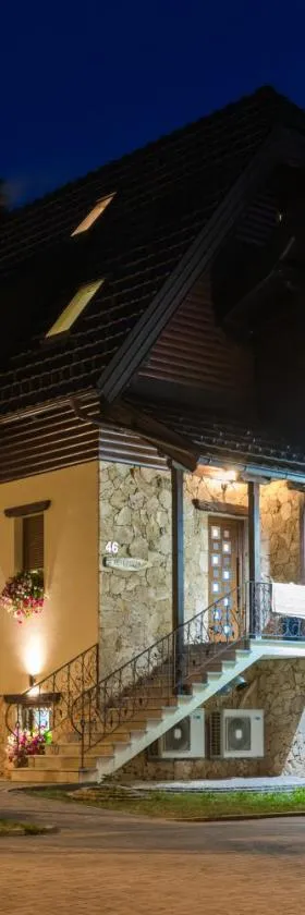格兰德湖酒店，位于普利特维采湖的酒店