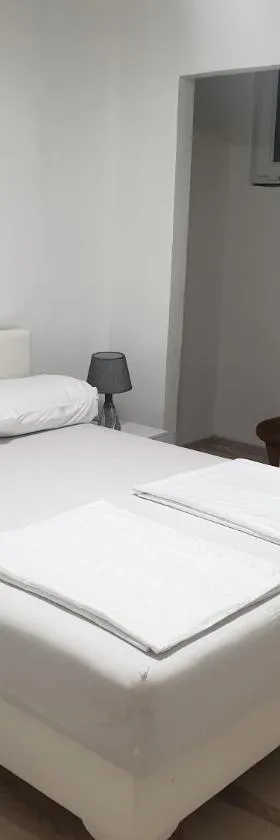 Apartman Lana，位于Bosanski Novi的酒店