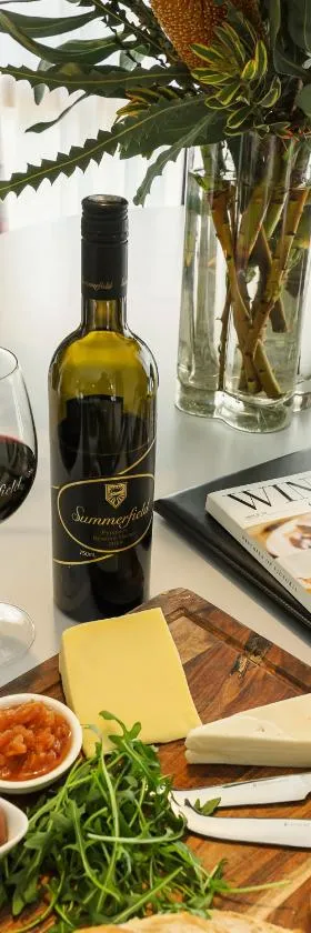 Summerfield Winery and Accommodation，位于Moonambel的酒店