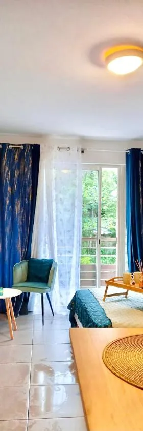 Studio Hibis Blue，位于卡宴的酒店