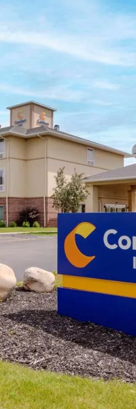Comfort Inn Plover-Stevens Point，位于Plover的酒店