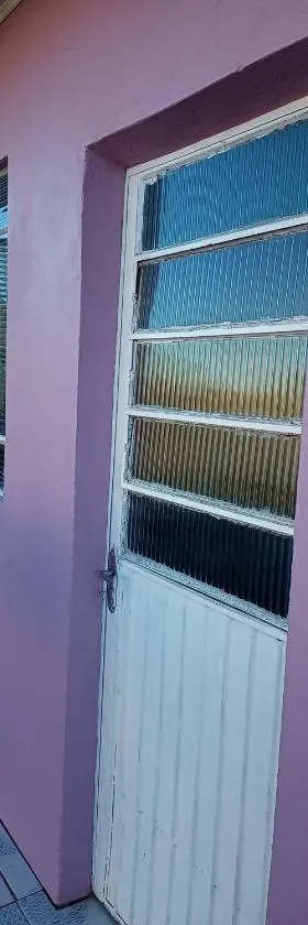 Apartamento com churrasqueira, ótima localização.，位于南卡舒埃拉的酒店