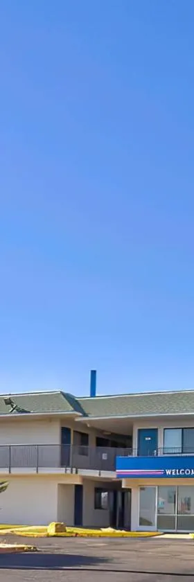 图克姆卡里6号汽车旅馆，位于图克姆卡里的酒店