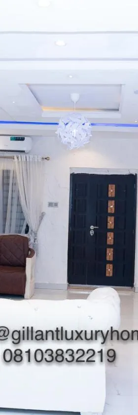 Gillant Luxury Homes，位于贝宁城的酒店