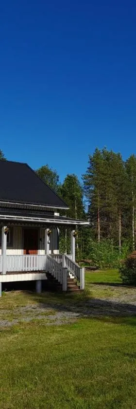 House next door the Arctic Circle，位于Överkalix的酒店